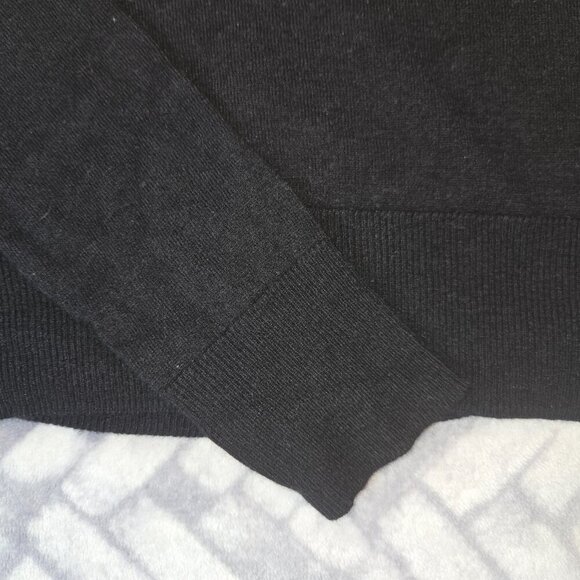 2/$20 Babaton Aritzia Wool Blend Sweater Black in Size XXS - Picture 10 of 14